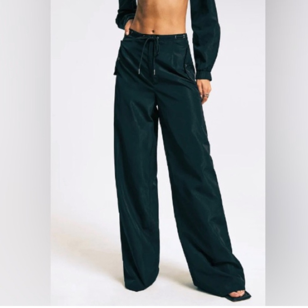 NEW SOLADO Black Wide Leg Cargo Pants